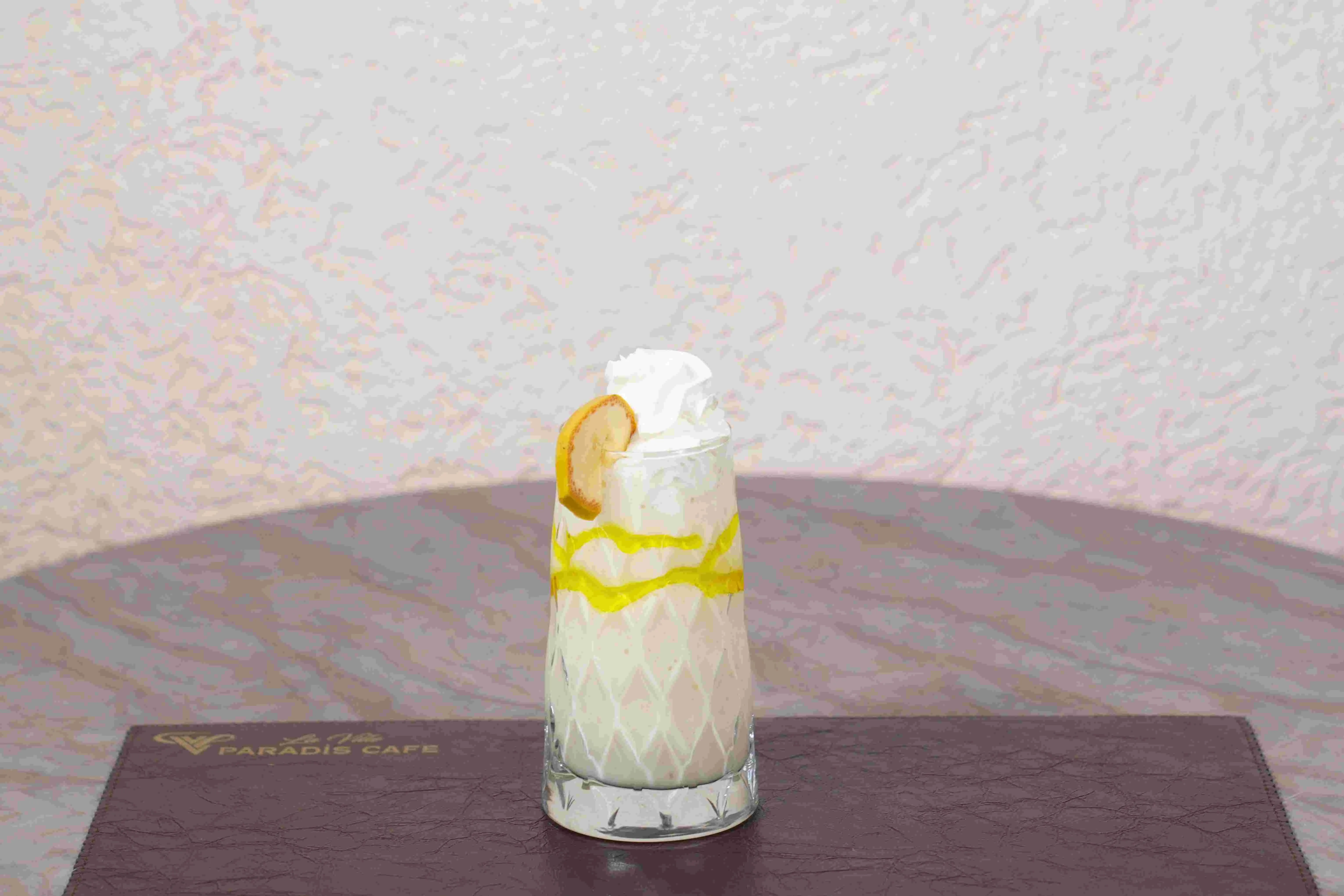 MUZLU MİLKSHAKE 