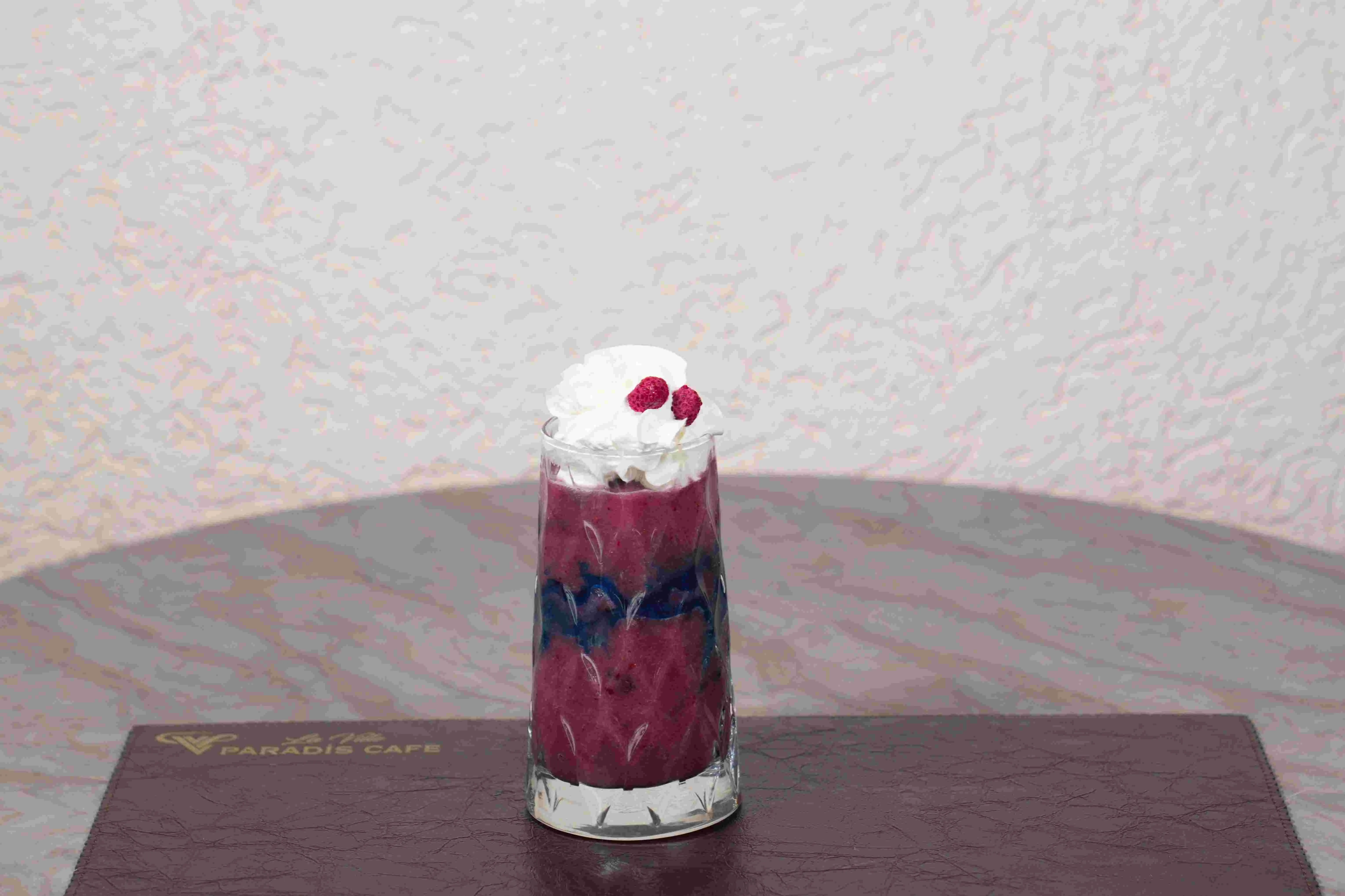 FRAMBUAZLI MİLKSHAKE