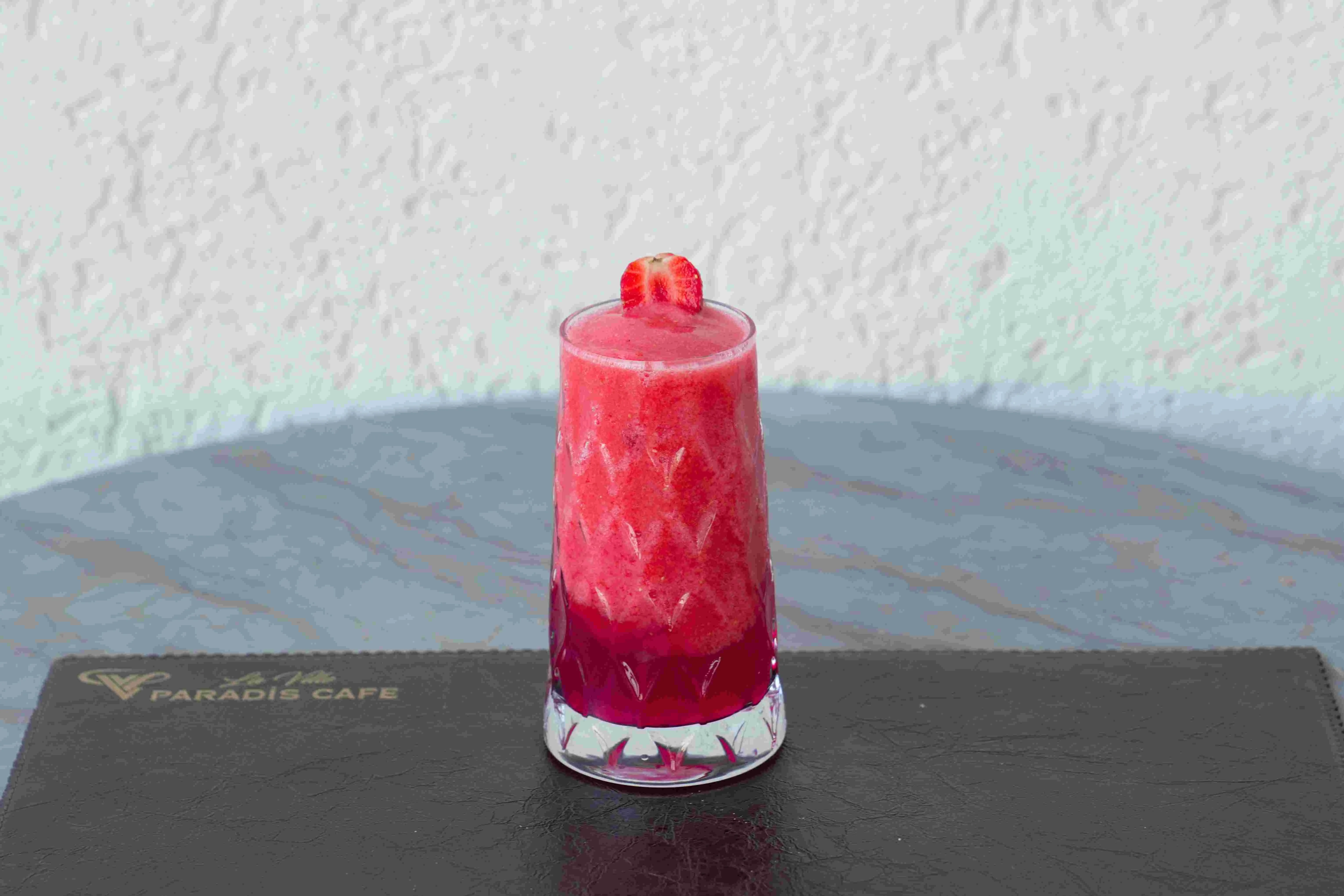 ÇİLEKLİ BUBBLE TEA