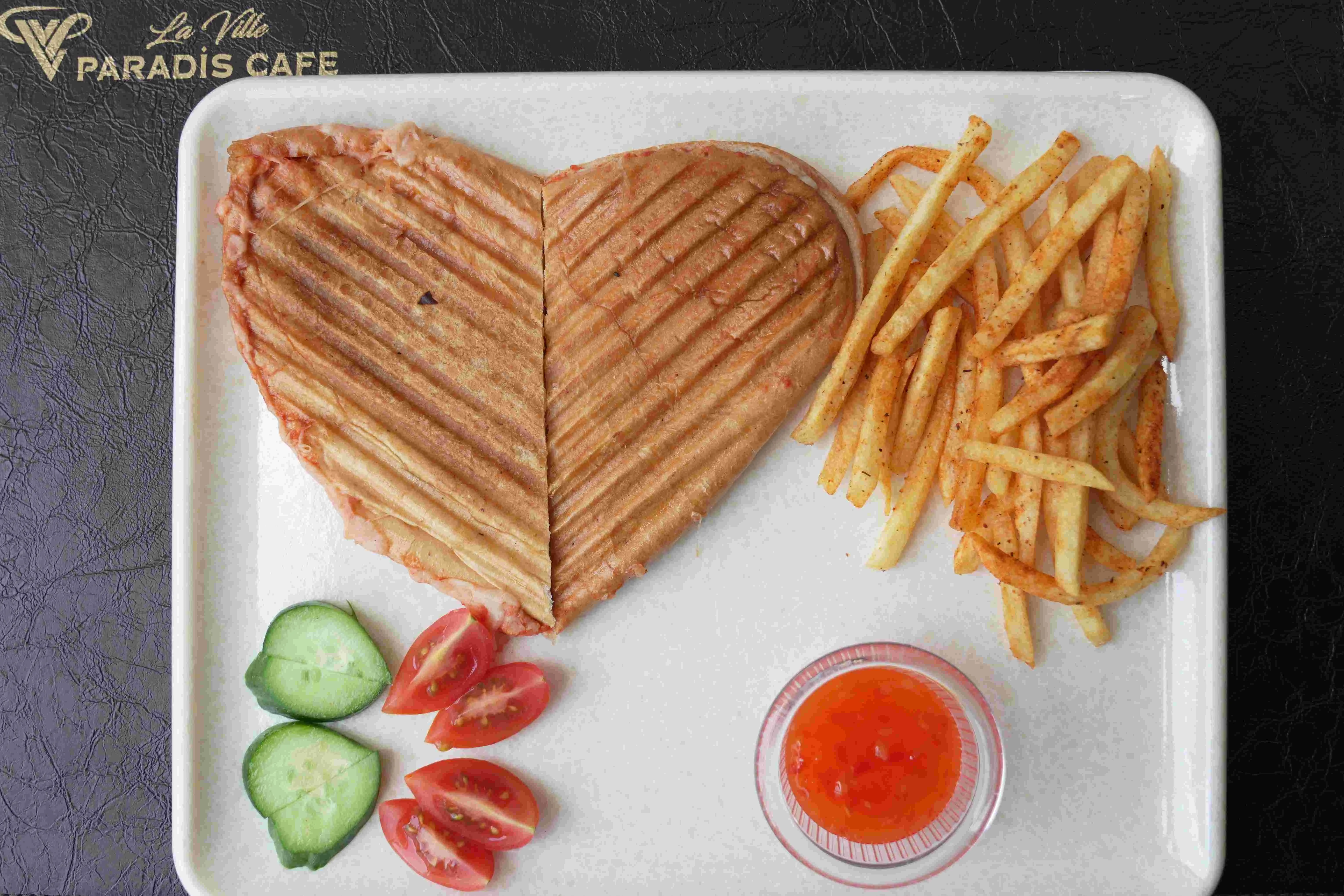 KAŞARLI TOST
