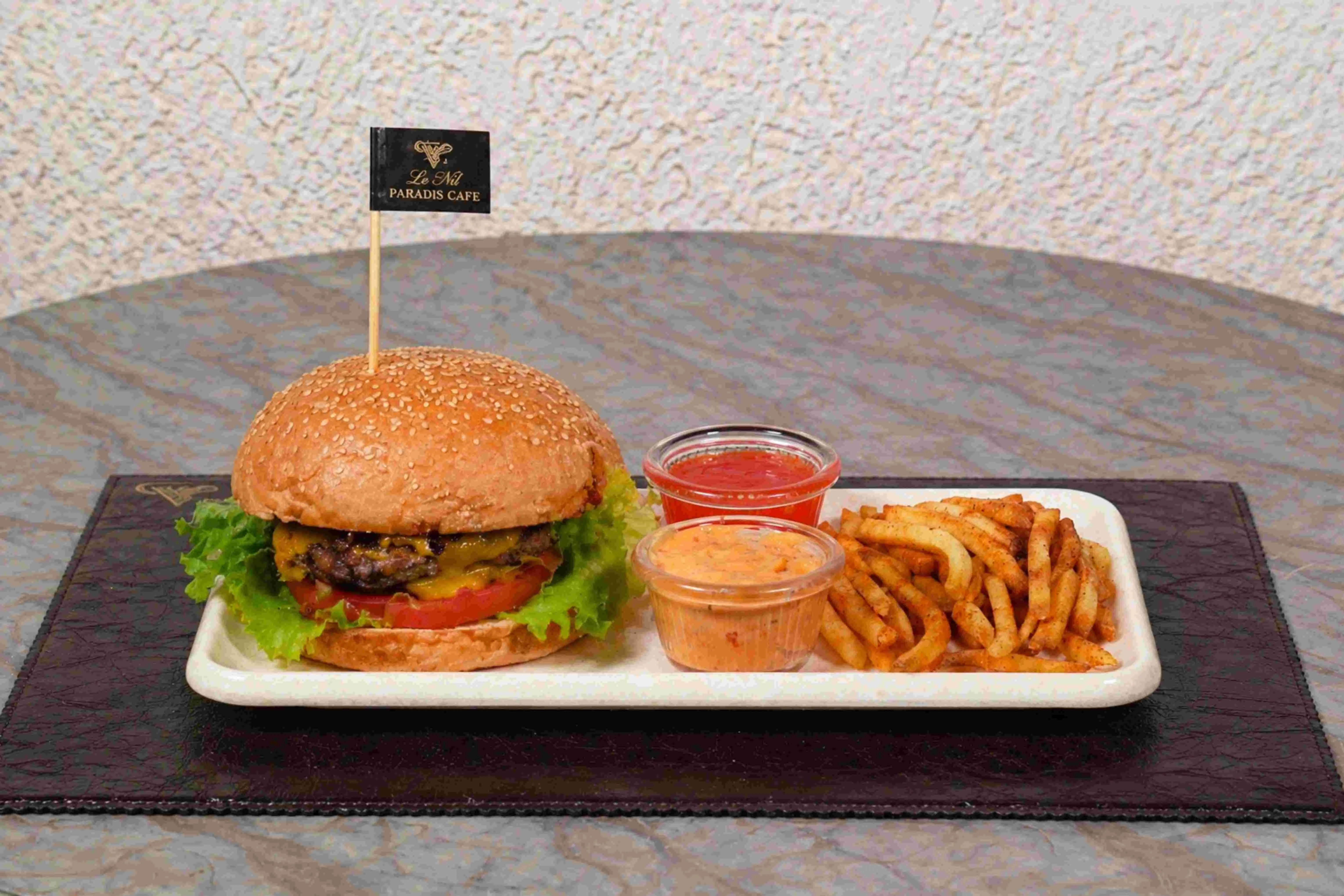 CHEESEBURGER